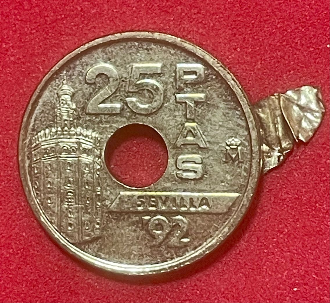 251996-COMETAREV.jpg